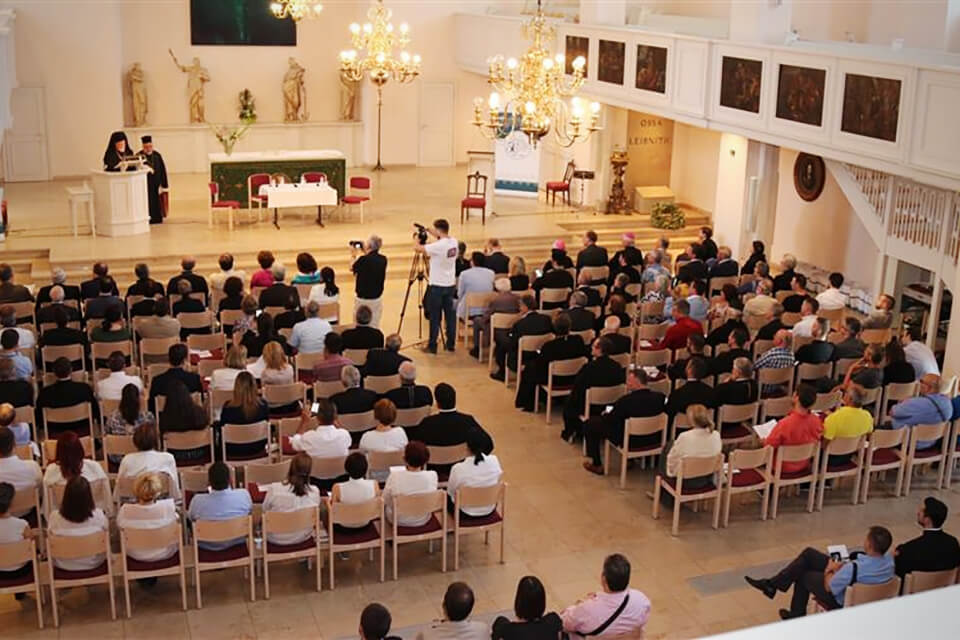 Pola veka Eparhije Nemacke